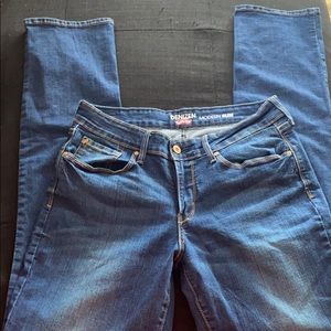 Levi modern slim jeans